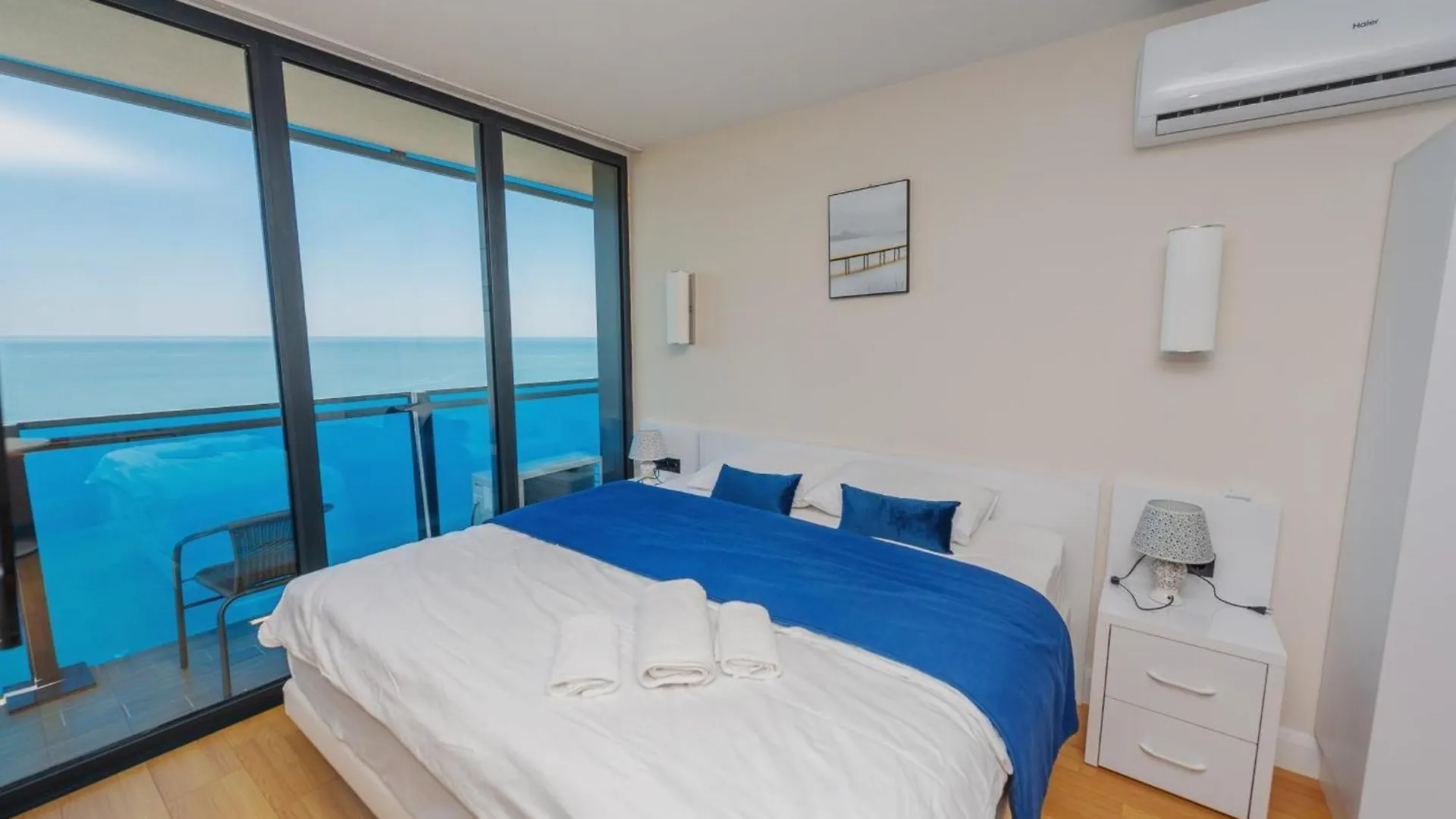 Orbi City Sea View Rooms Batoemi