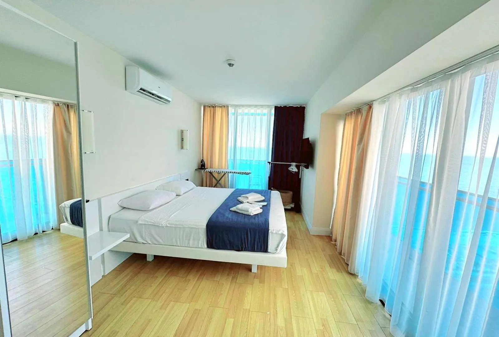 Orbi City Sea View Rooms Batumi Georgia