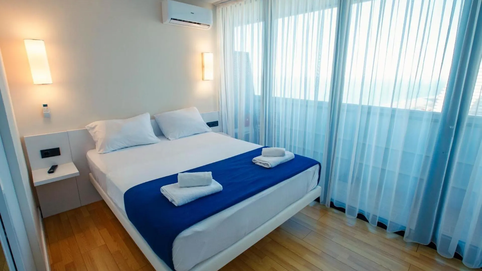 Orbi City Sea View Rooms Batumi 0*,