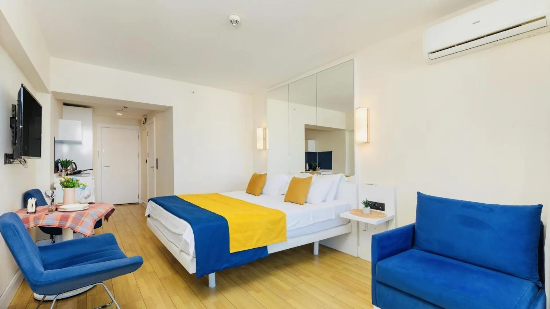 Orbi City Sea View Rooms Batumi Apartment