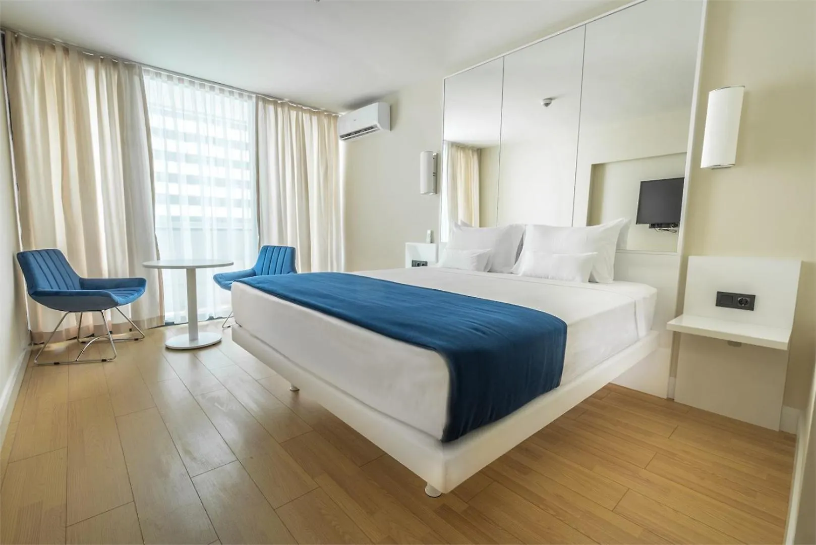 Orbi City Sea View Rooms Batumi Apartment