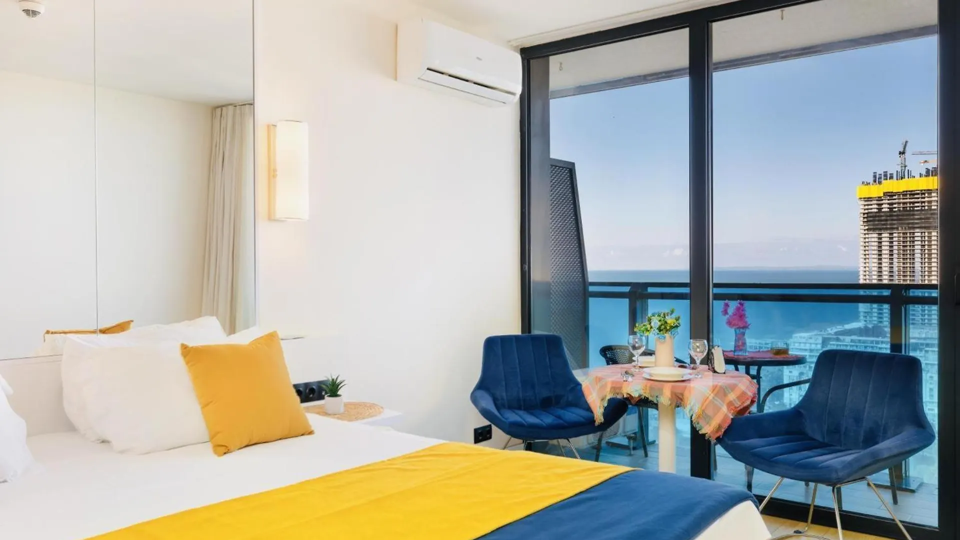 Apartment Orbi City Sea View Rooms Batumi