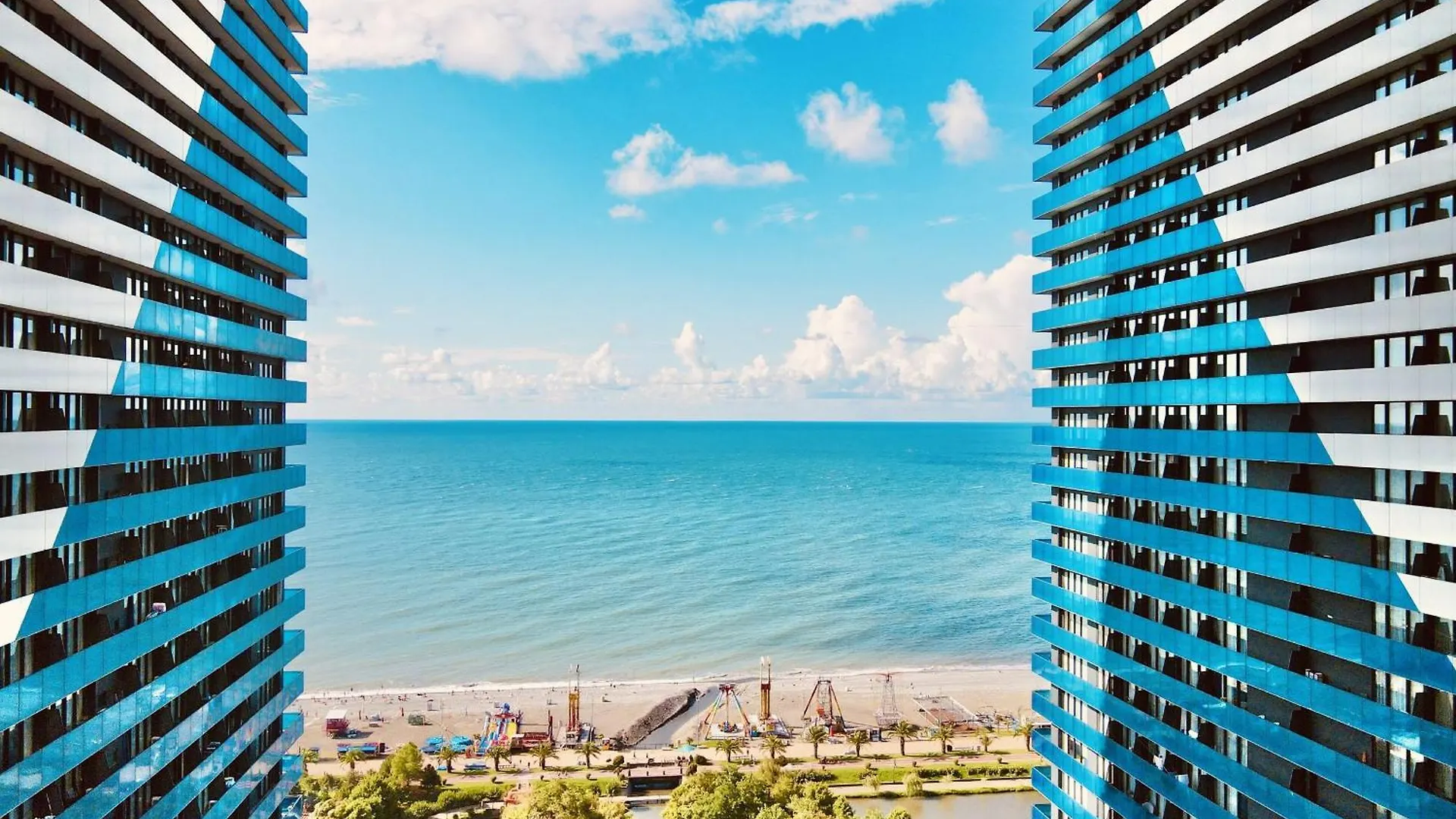 Orbi City Sea View Rooms Batumi 0*,